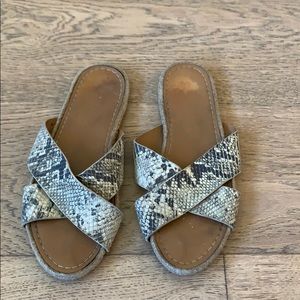 Anthropologie Shoes - Anthropology, Kaanas - 'Guajira' Slide, size 9 Anthropologie Shoes - Anthropology, Kaanas - 'Guajira' Slide, size 9